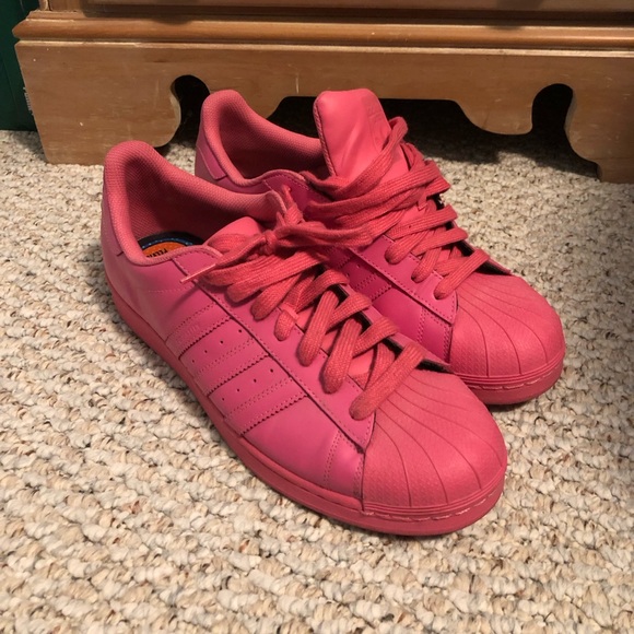 Adidas Men’s Hot Pink Pharrell Shell Toes size 12 - Picture 1 of 7